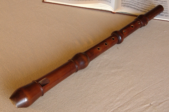 baroque tenor recorder after Stanesby Junior 415 Hz in stained boxwood